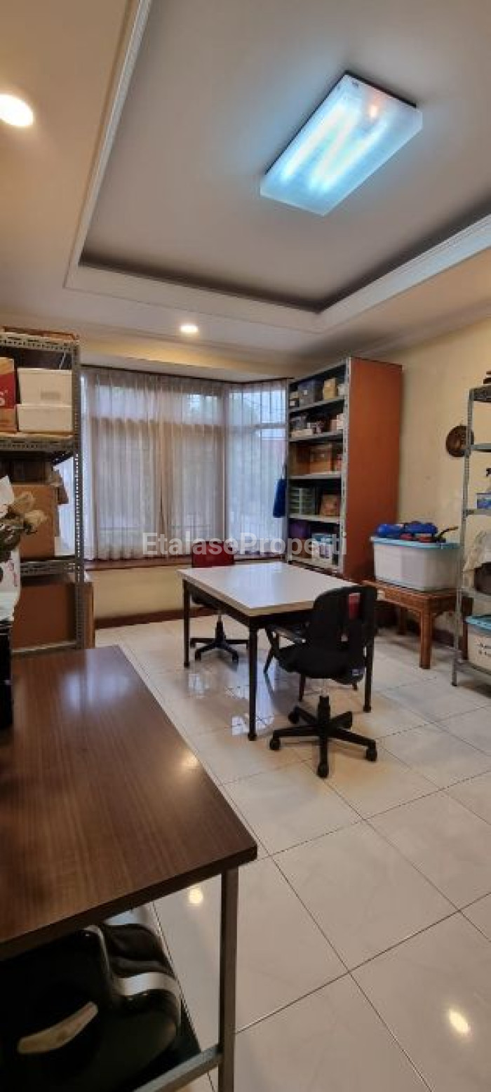 Foto properti Jarang Ada Dijual Margorejo Indah Blok A 8