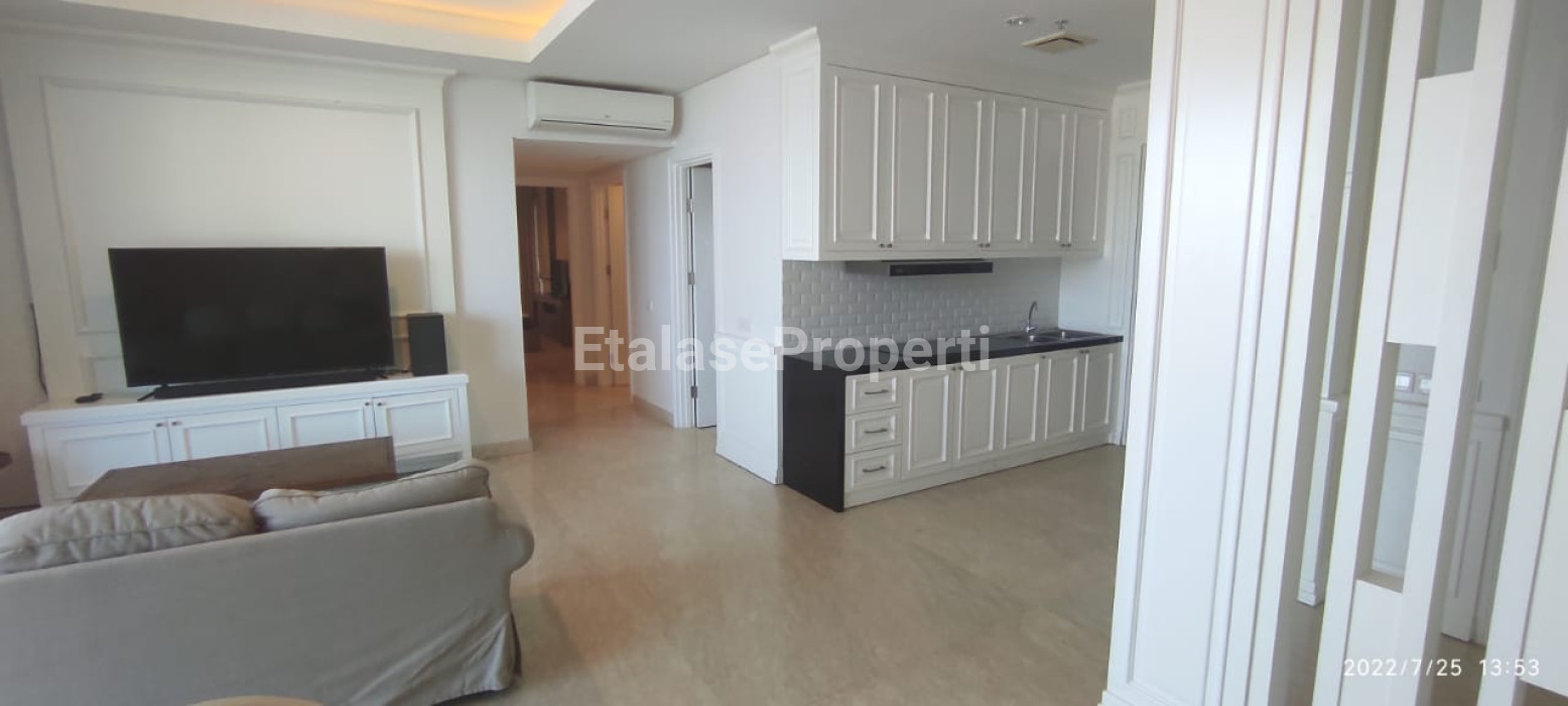 Foto properti Disewakan Apartment VOILA Ciputra World 4 BR Lt 15 Semi Private Lift Full Furnish Siap Huni Bagus Terawat Nego! 2