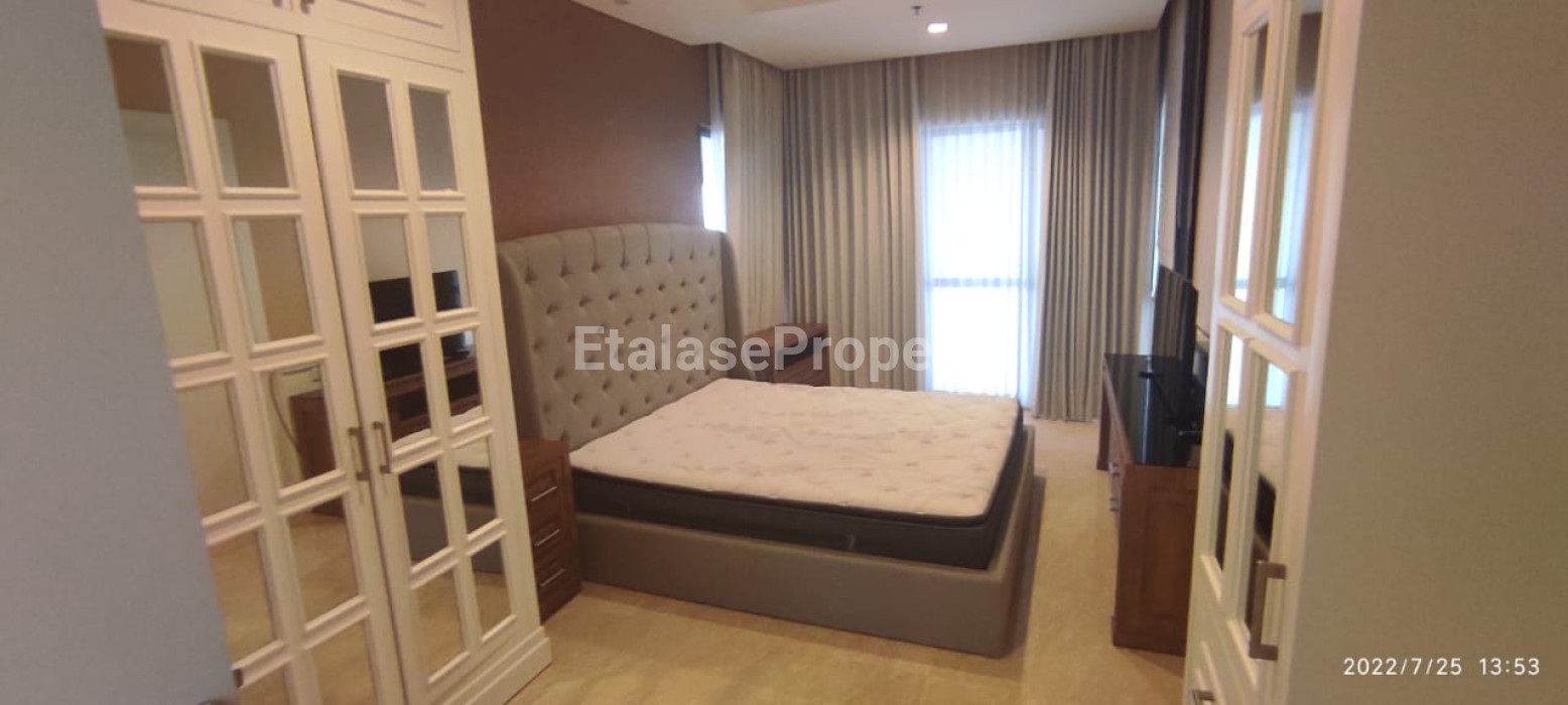 Foto properti Disewakan Apartment VOILA Ciputra World 4 BR Lt 15 Semi Private Lift Full Furnish Siap Huni Bagus Terawat Nego! 3