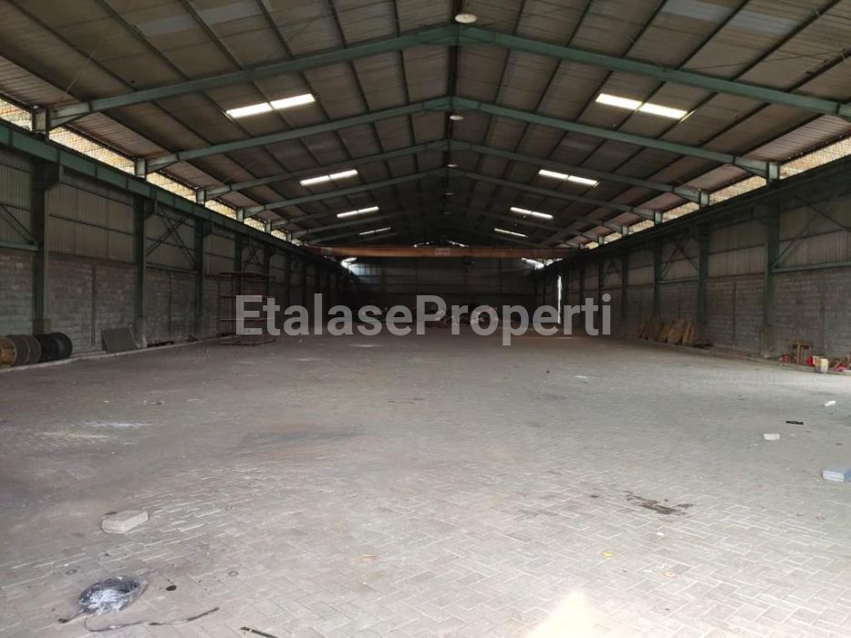 Foto properti Langka Gudang Margomulyo, Strategis! 3
