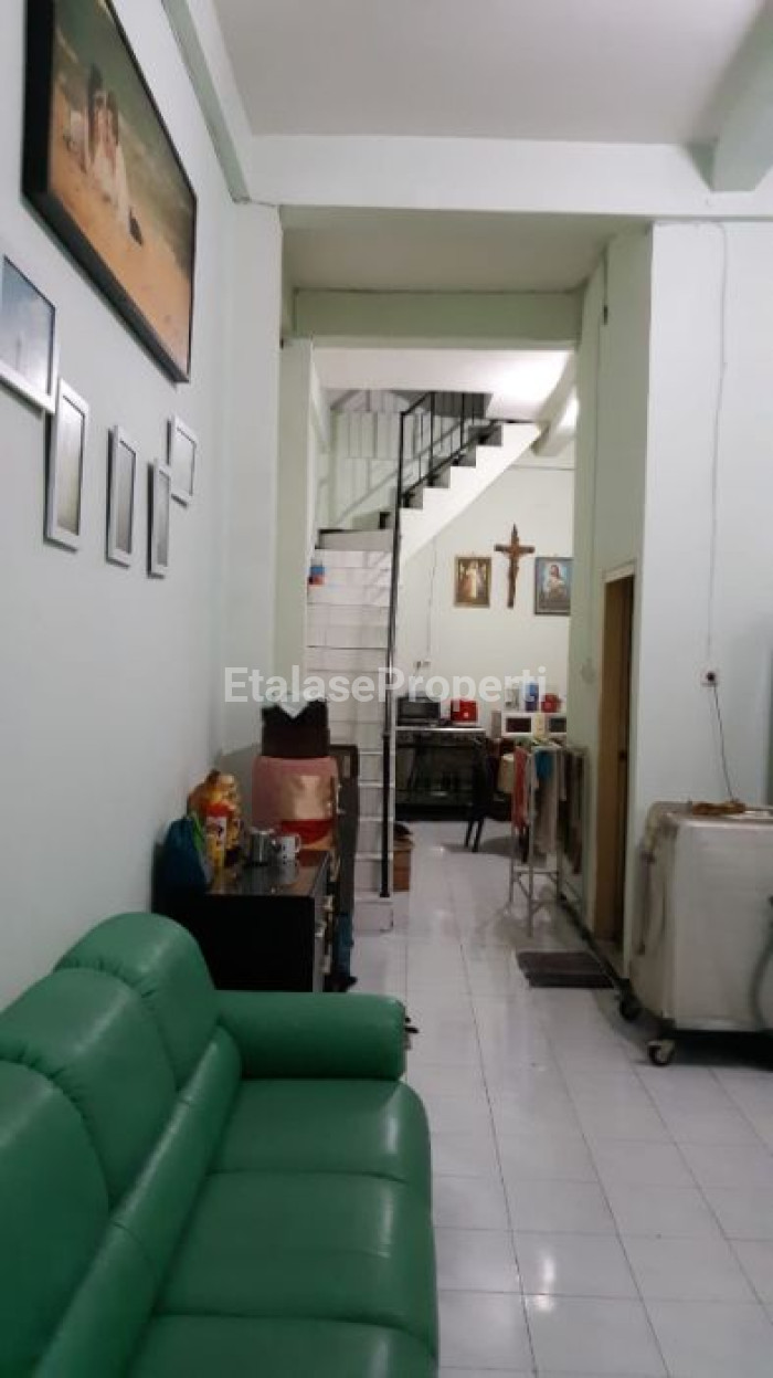 Foto properti DIJUAL RUKO 3 LANTAI MURAH 1