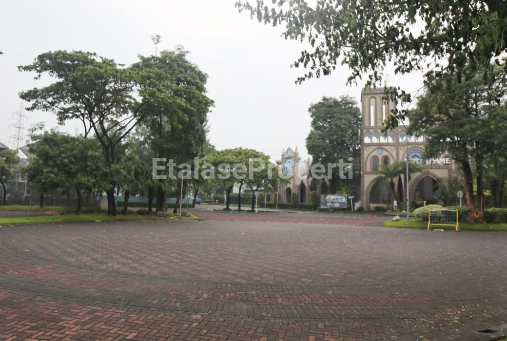 Foto properti DIJUAL  Rumah 2 Lantai WBM Second Baru Renovasi 6