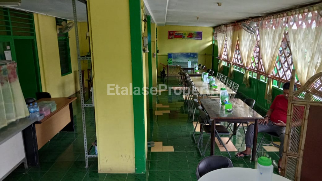 Foto properti JUAL RUMAH USAHA  SIAP HUNI BERLOKASI  KOMP  PEMDA, AMBEPURA, JAYAPURA, PAPUA. 2