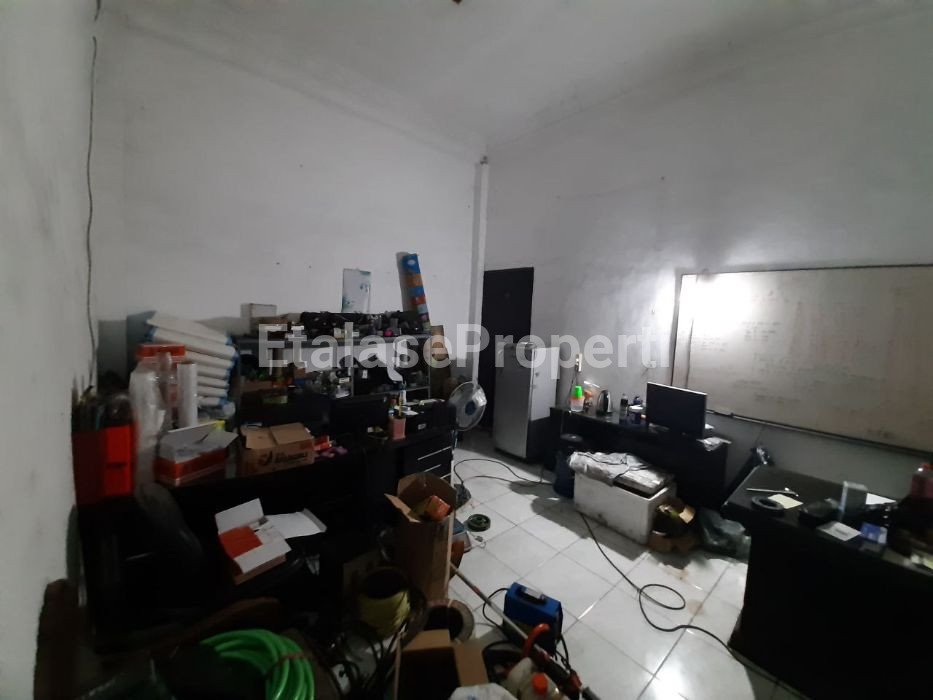 Foto properti Jual Gudang / Komersial Di Jalan Raya Domas Menganti 5