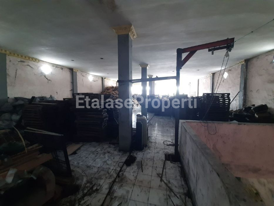 Foto properti Jual Gudang / Komersial Di Jalan Raya Domas Menganti 7
