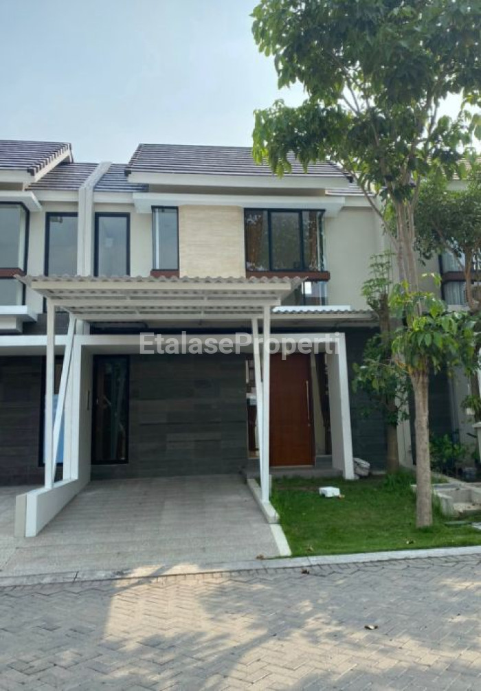 Foto properti Rumah Northwest Lake Minimalis Semi Furnish Siap Huni Di Citraland Surabaya Barat 1