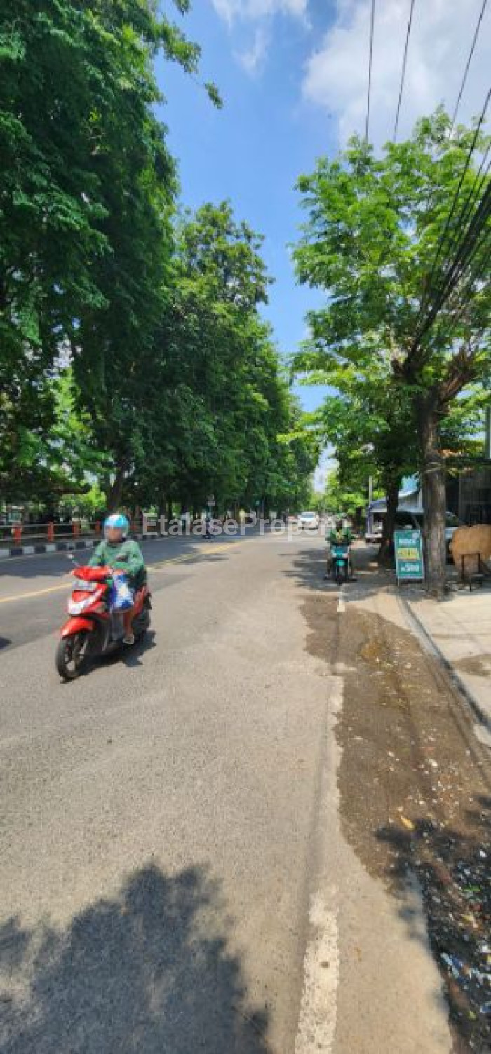 Foto properti *Dijual  Ruko Raya Ngagel Strategis Dan Langka* 2