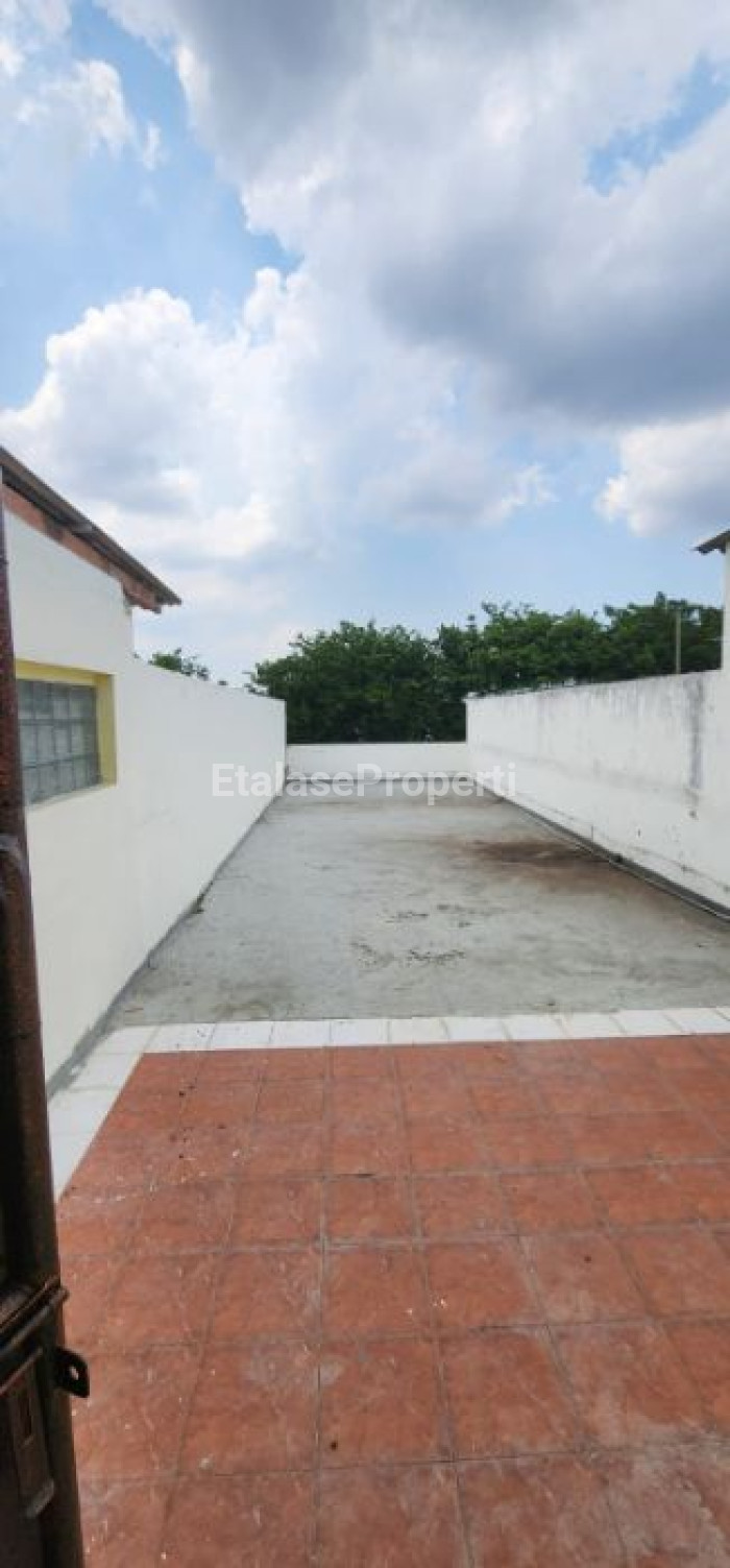 Foto properti *Dijual  Ruko Raya Ngagel Strategis Dan Langka* 6