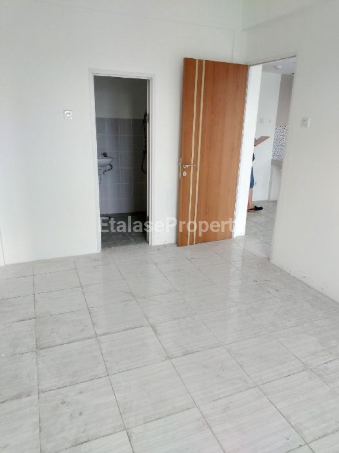 Foto properti Disewakan Apartemen Puncak Dharmahusada 3br Kosongan Pool View   Tower C Lantai 11 Unit 11 - 23   3 Kamar Tidur  2 Kamar Mandi  Luas 78 M2  View Pool Sewa 35 Juta/ Tahun, Nego  MRF 3