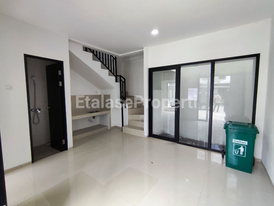 Foto properti Eastern Park Residence Surabaya Block AC / Type Bellea / Unit Baru! 2