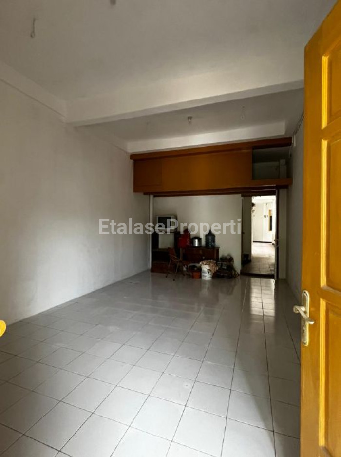 Foto properti Dijual Rumah Kost Siwalankerto Permai (dekat Petra) 6