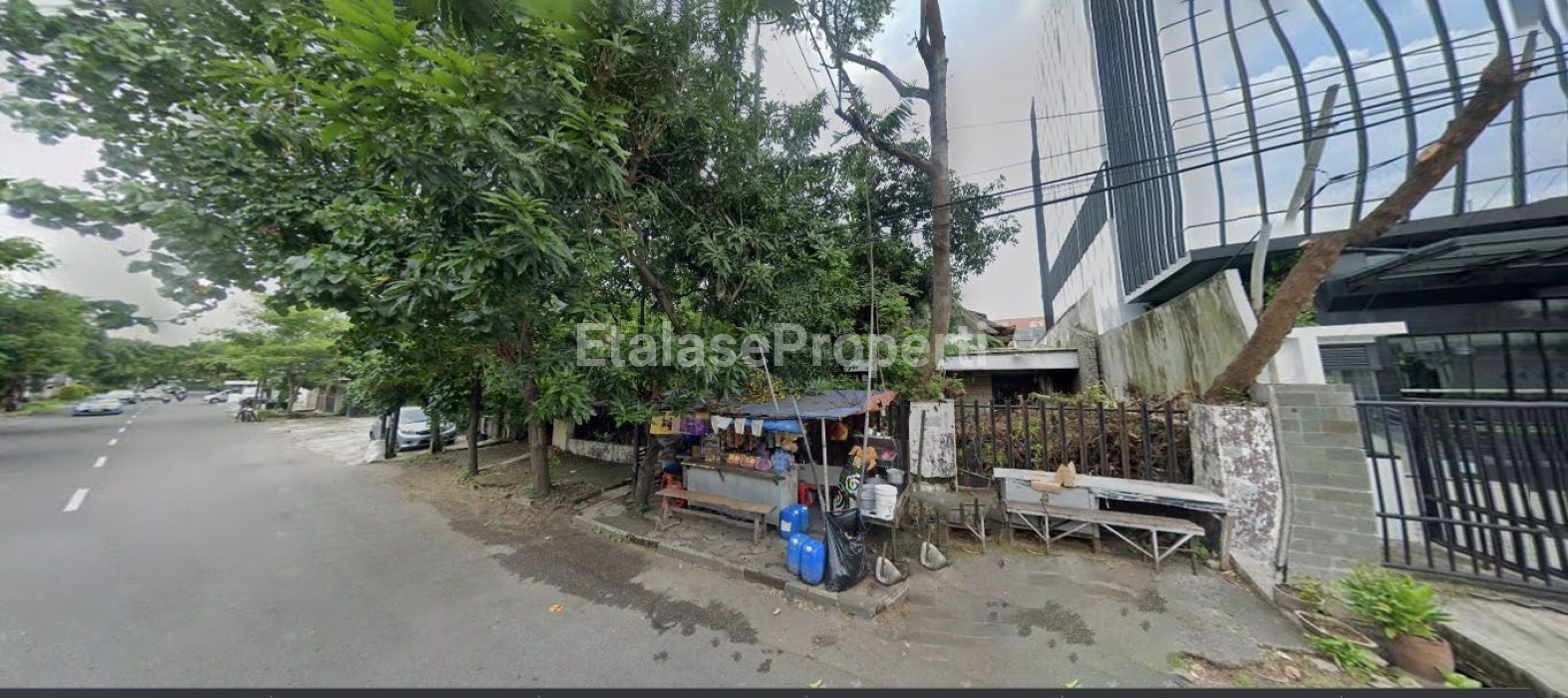 Foto properti Rumah Usaha Strategis Daerah Komersial Area Pusat Kota Surabaya 2
