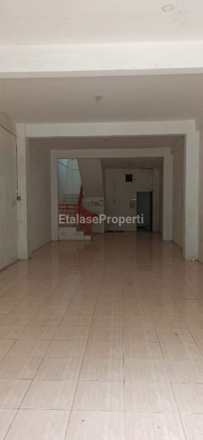 Foto properti Disewakan Cepat Gudang Ada Mess Karyawan Di Kutisari Dekat A.Yani 3