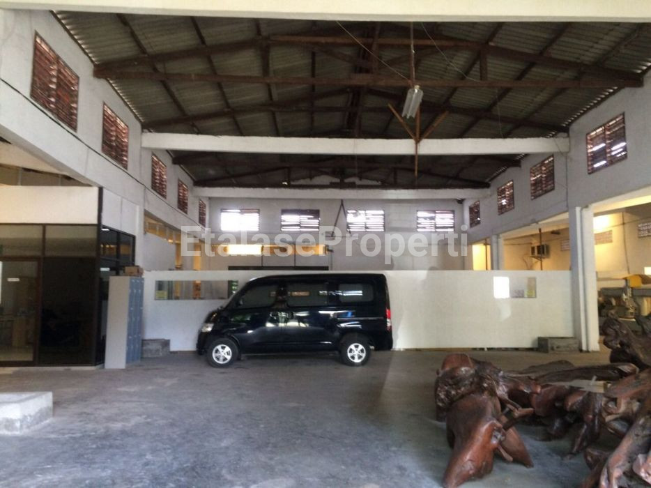 Foto properti Disewakan Cepat Gudang Ada Mess Karyawan Di Kutisari Dekat A.Yani 9