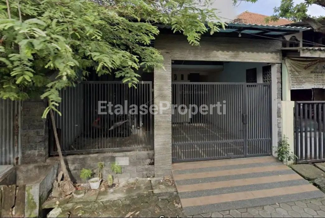 Foto properti Dijual Cepat! Rumah Bratang Wetan 6 Bedroom Dekat Manyar Ngagel 1