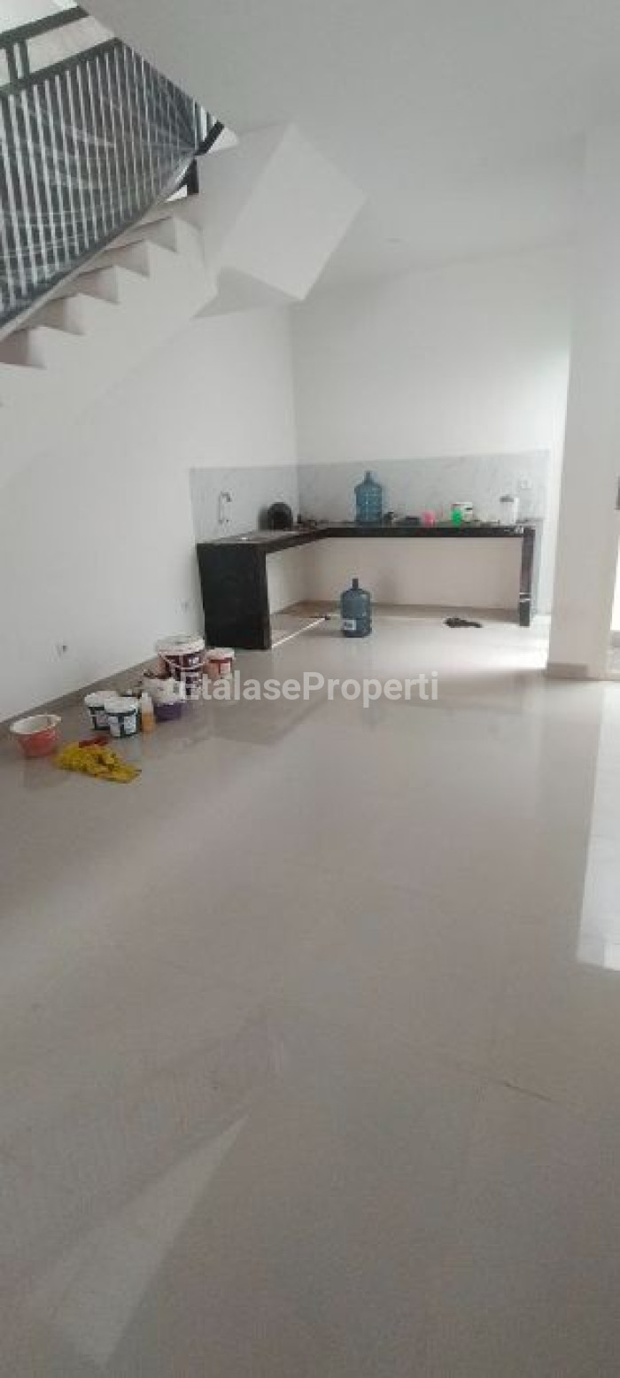 Foto properti Rumah Gress Babatan Pratama 3