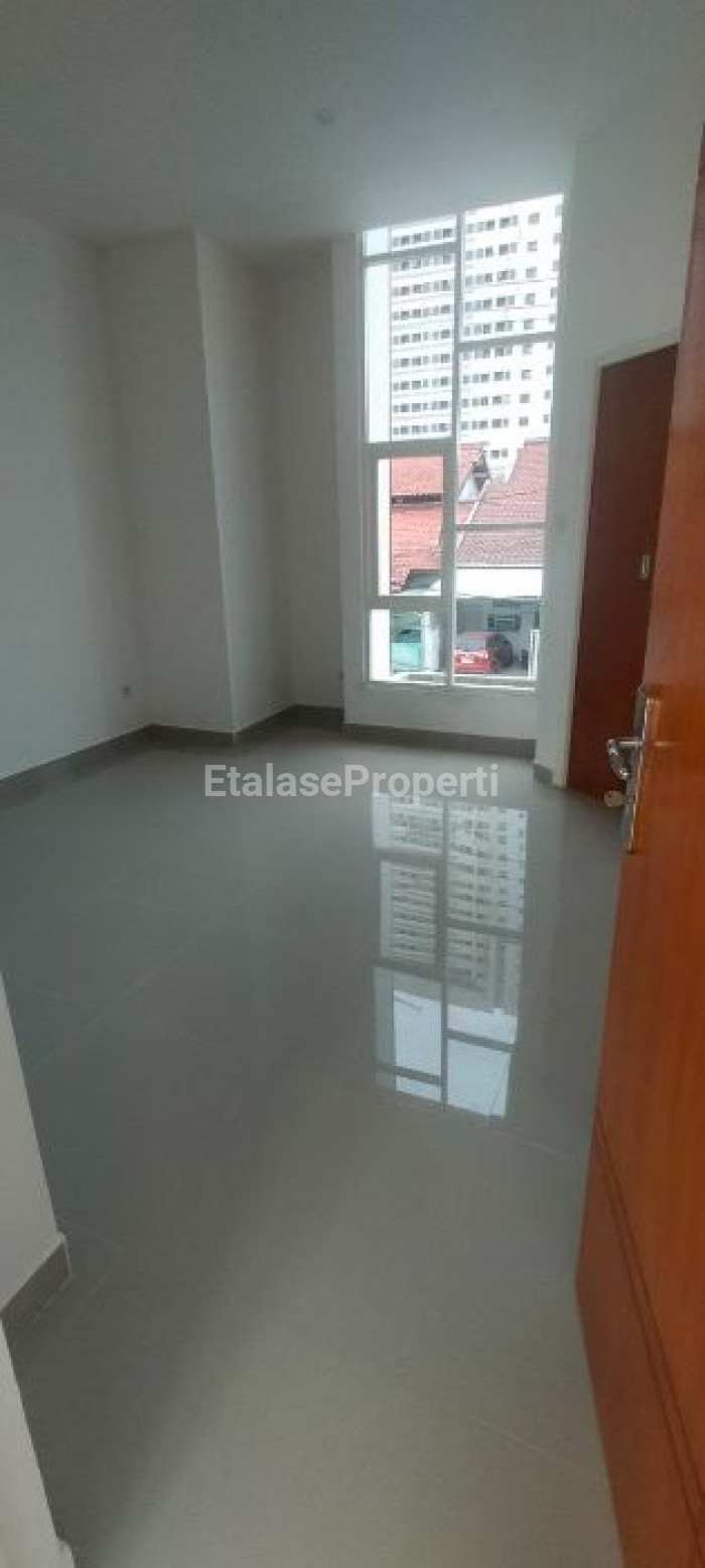 Foto properti Rumah Gress Babatan Pratama 5