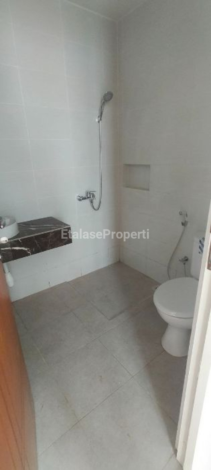 Foto properti Rumah Gress Babatan Pratama 6