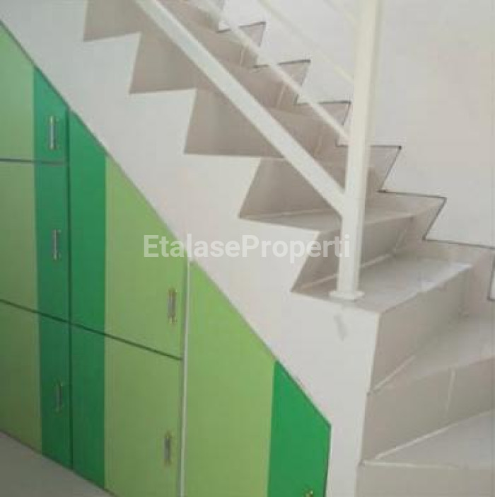 Foto properti Dijual Cepat! Rumah FULL FURNISHED Puri Safira Regency Menganti 2