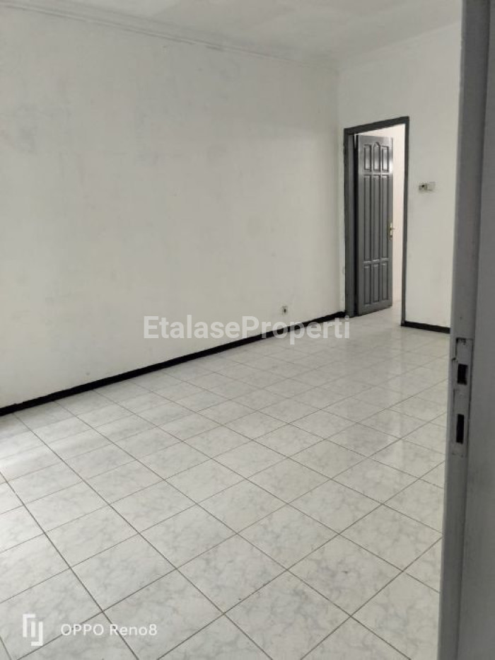 Foto properti Disewakan Rumah Siap Huni Di Karang Empat 1