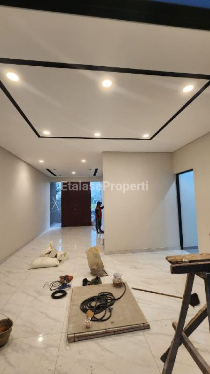 Foto properti Dijual Rumah Baru High Spec Cluster Woodland Citraland 5