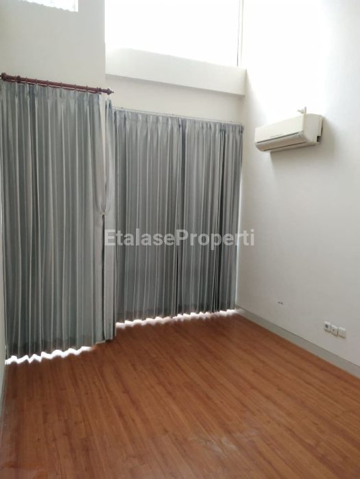 Foto properti Dijual Rumah Zimbali Costa Grand Island Pakuwon City 3