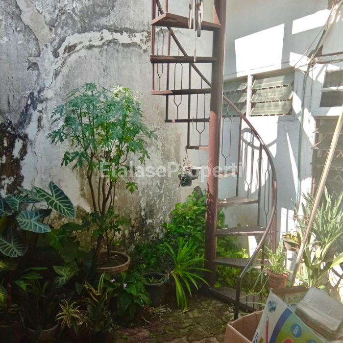 Foto properti TURUN HARGA! Dijual Rumah Jalan Pisces Dekat Ploso Timur Kalijudan 6