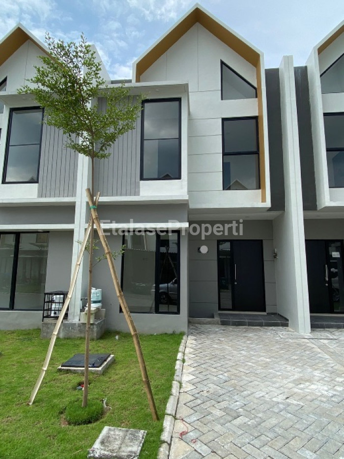 Foto properti DISEWAKAN  RUMAH BARU GRESS EASTERN PARK TYPE BELLEA 1