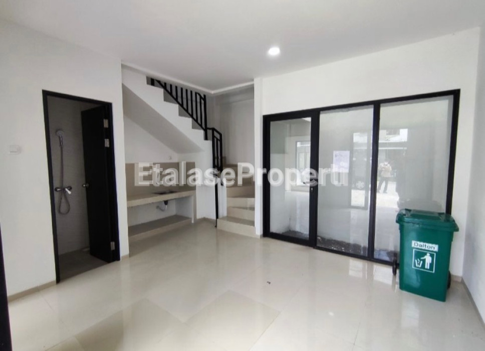 Foto properti DISEWAKAN  RUMAH BARU GRESS EASTERN PARK TYPE BELLEA 2