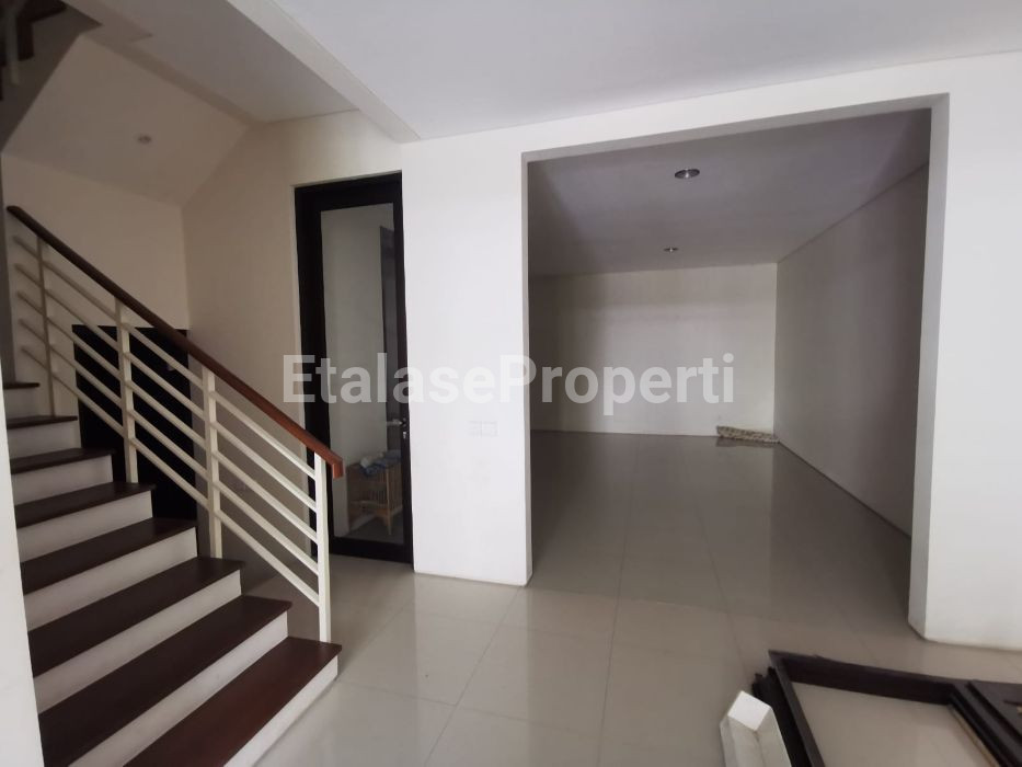 Foto properti Disewakan Rumah Taman Puspa Raya 4