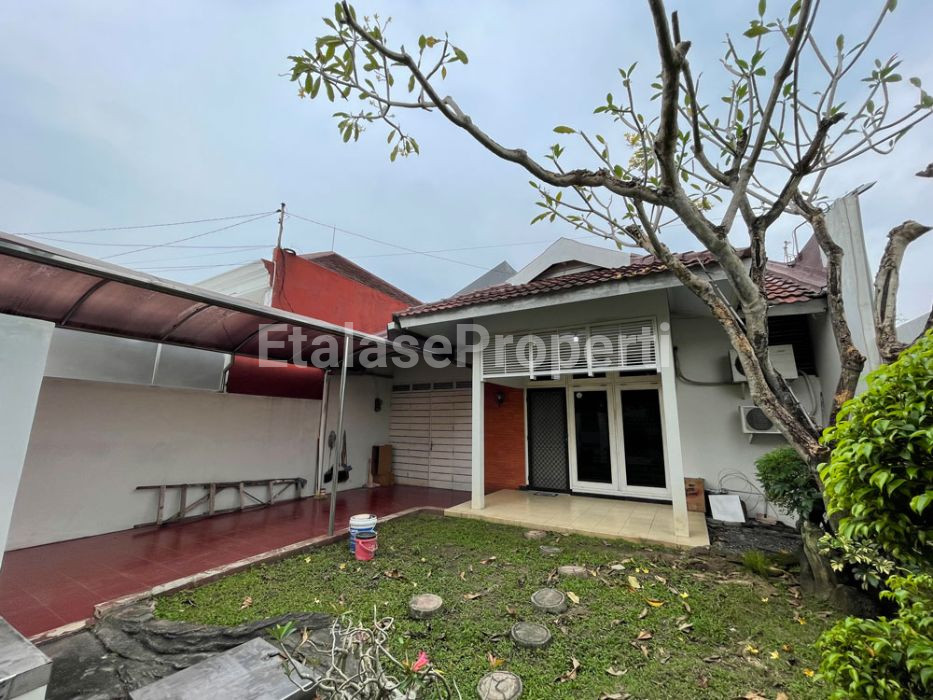 Foto properti Dijual Rumah Darmo Sentosa Raya (DSR) Surabaya Barat 4