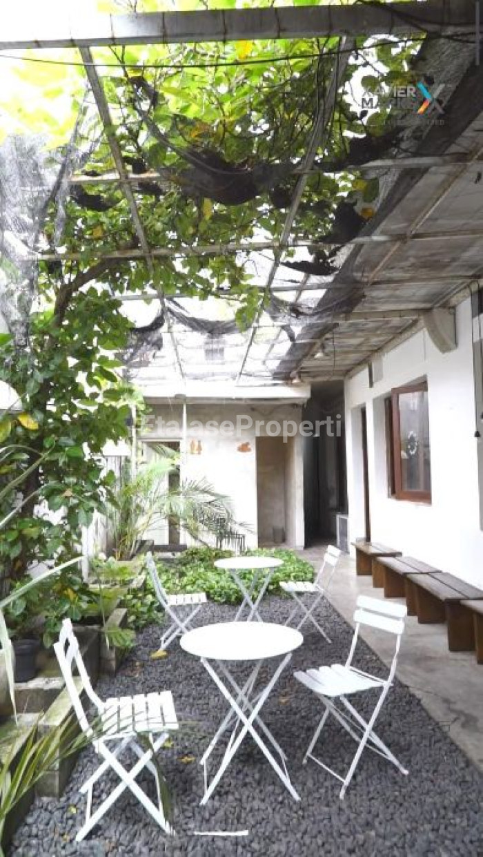 Foto properti Dijual Rumah Tengah Kota (Thamrin) Surabaya 3