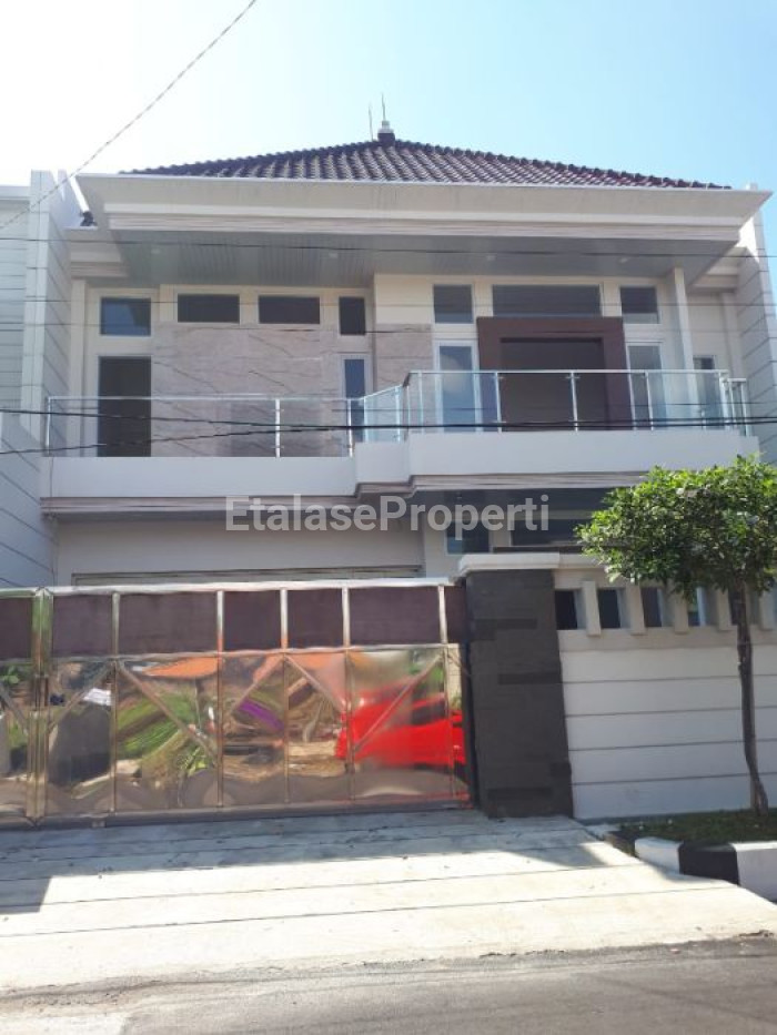 Foto properti JUAL RUMAH  MEWAH BARU BERLOKASI DI JL. DHARMAHUSADA INDAH BARAT, SURABAYA TIMUR 1
