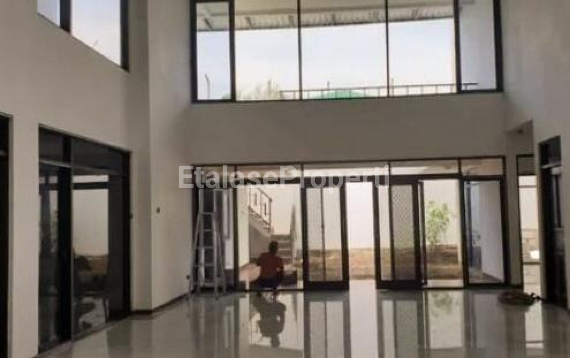 Foto properti Di Jual Rumah Di Dharmahusada Indah Barat 9