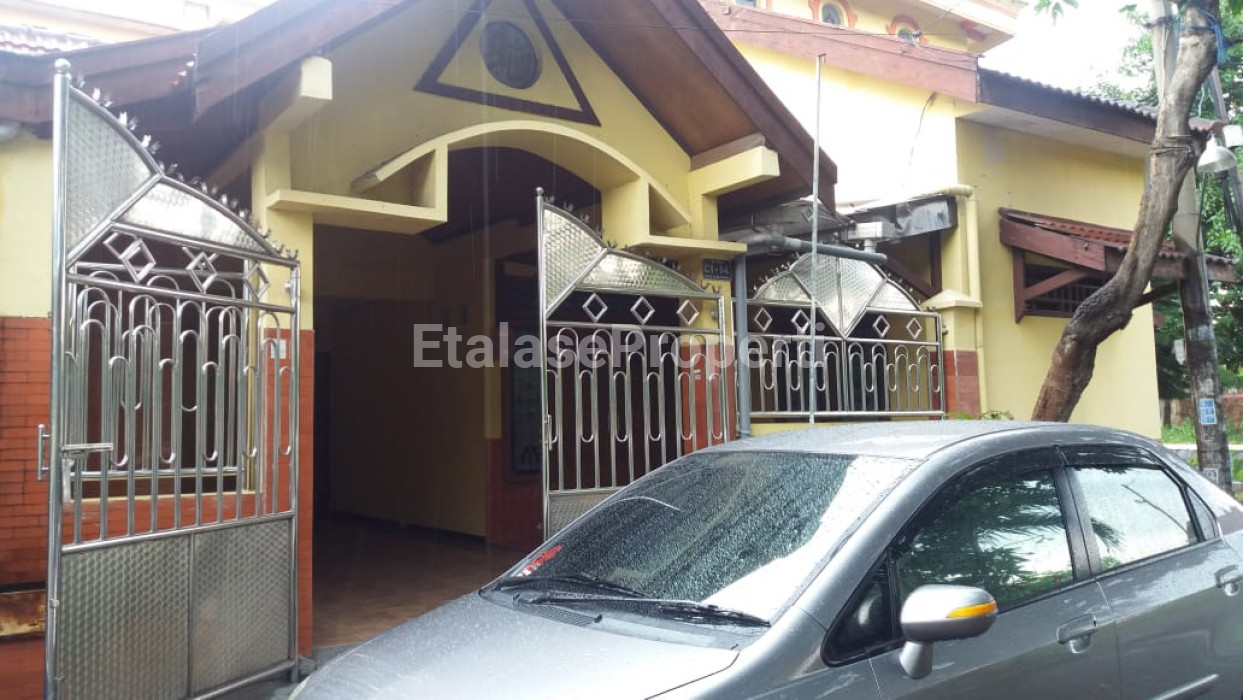 Foto properti Dijual CEPAT RUMAH HOOK PERUM BUMI SUKO INDAH SIDOARJO 1