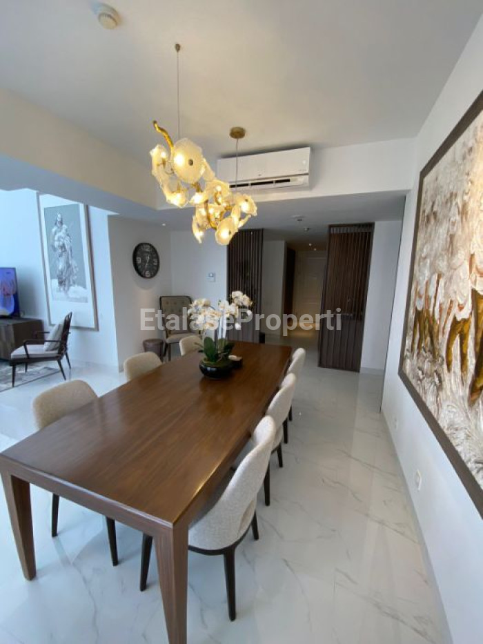 Foto properti DIJUAL Apartemen LAVIZ Fully Furnish Tinggal Bawa Koper Lantai 8 4