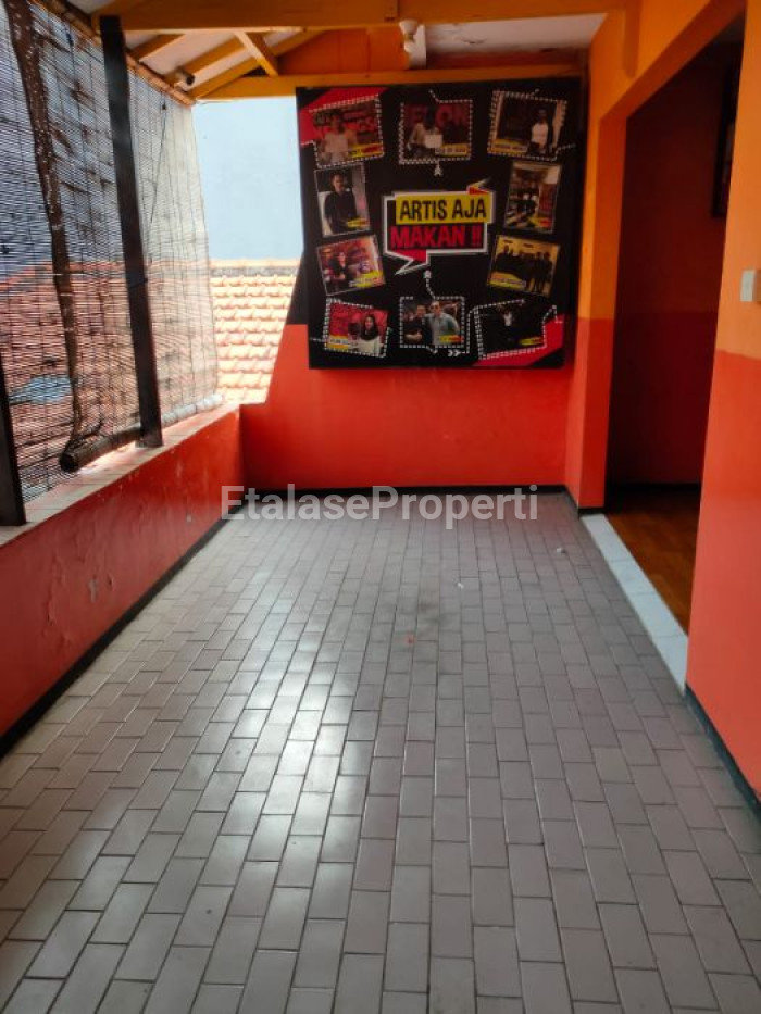 Foto properti Disewakan Area Komersil Di Sby Barat 5