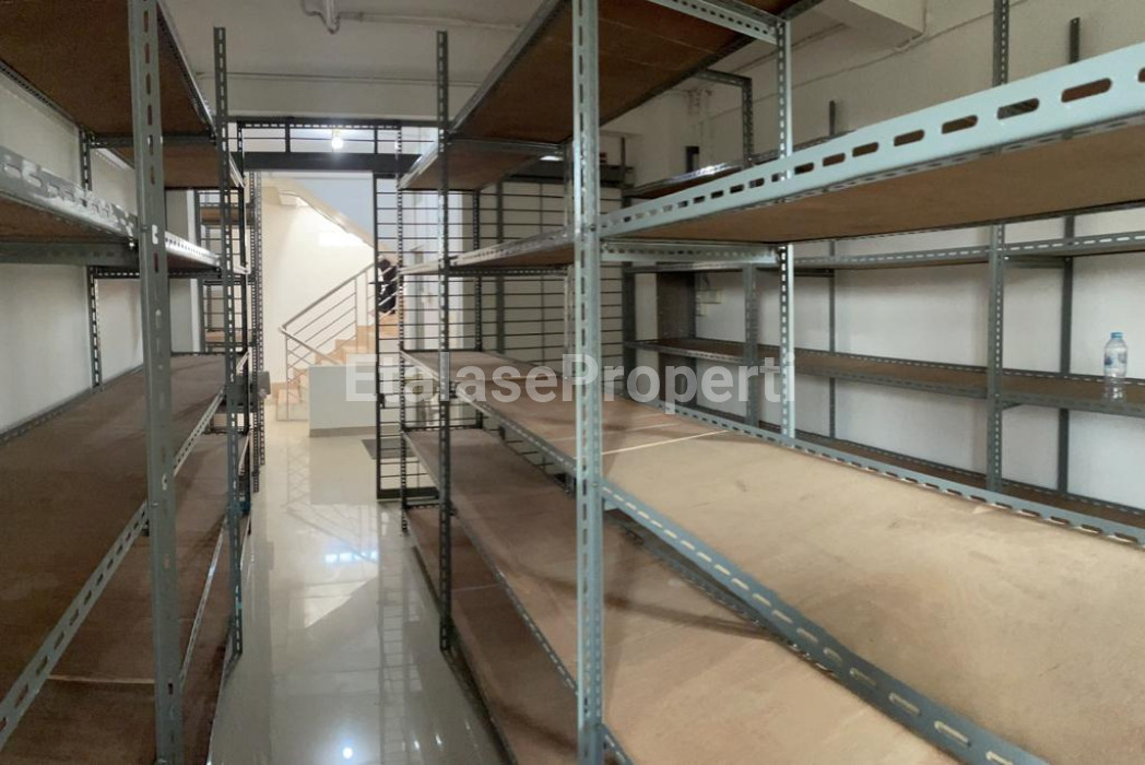 Foto properti Ruko 4 Lantai Di Titik Nol Jalan Raya Kedungdoro 3