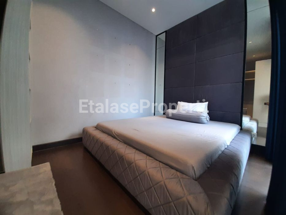 Foto properti Jual Rumah Full Furnish Darmo Permai Timur 8