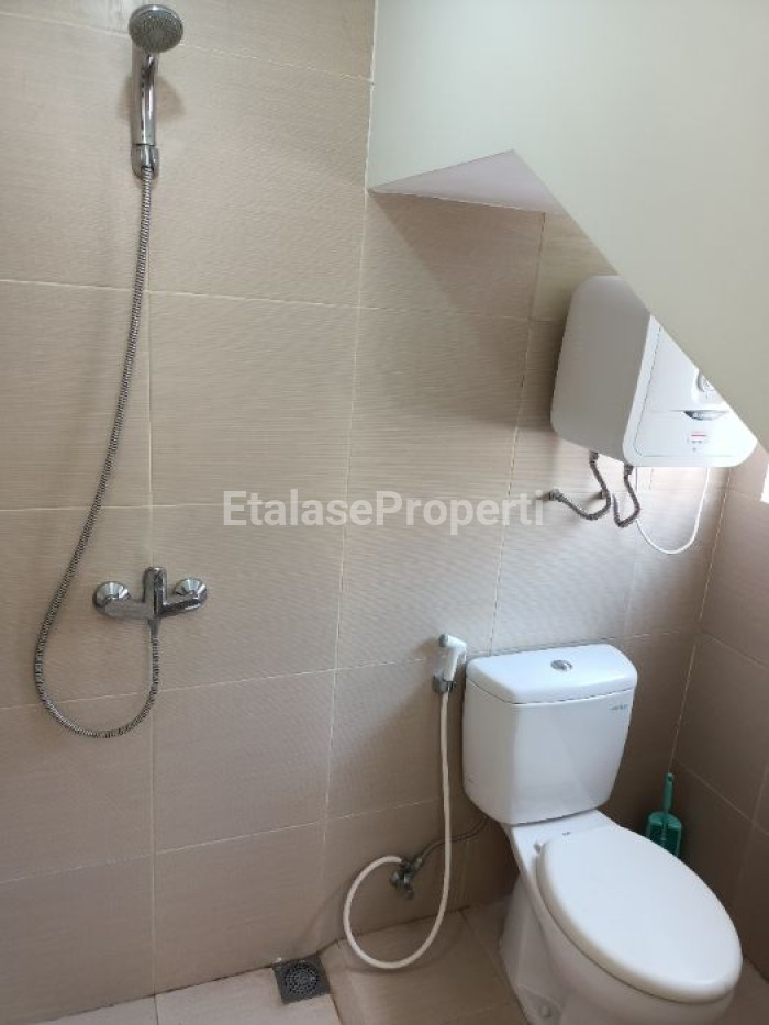 Foto properti Disewakan Rumah Northwest Park ND 3 (kanopi + AC) 3