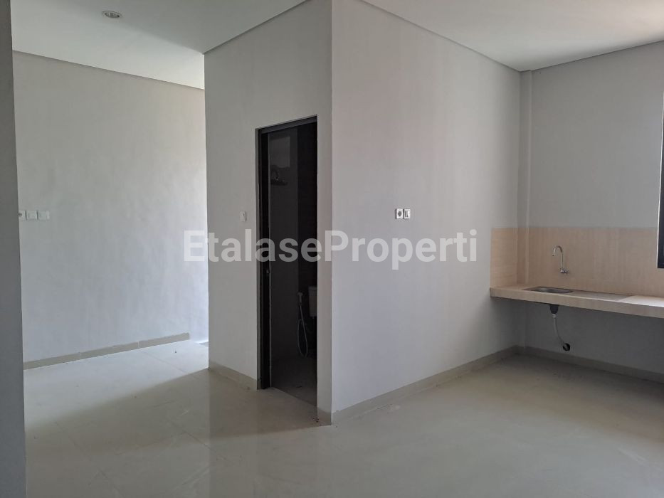 Foto properti Disewakan Ruko 2 Lantai 2