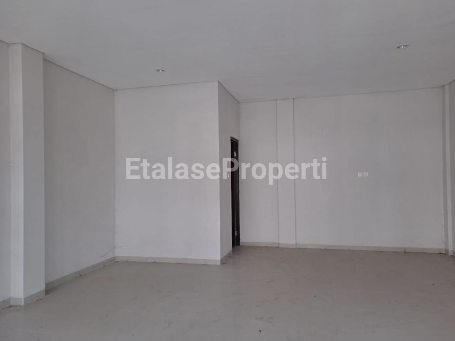 Foto properti Disewakan Ruko 2 Lantai 4