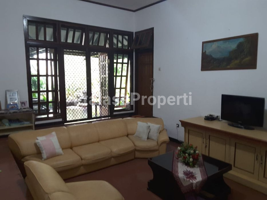 Foto properti RUMAH HOOK MEWAH RUNGKUT ASRI YKP 1