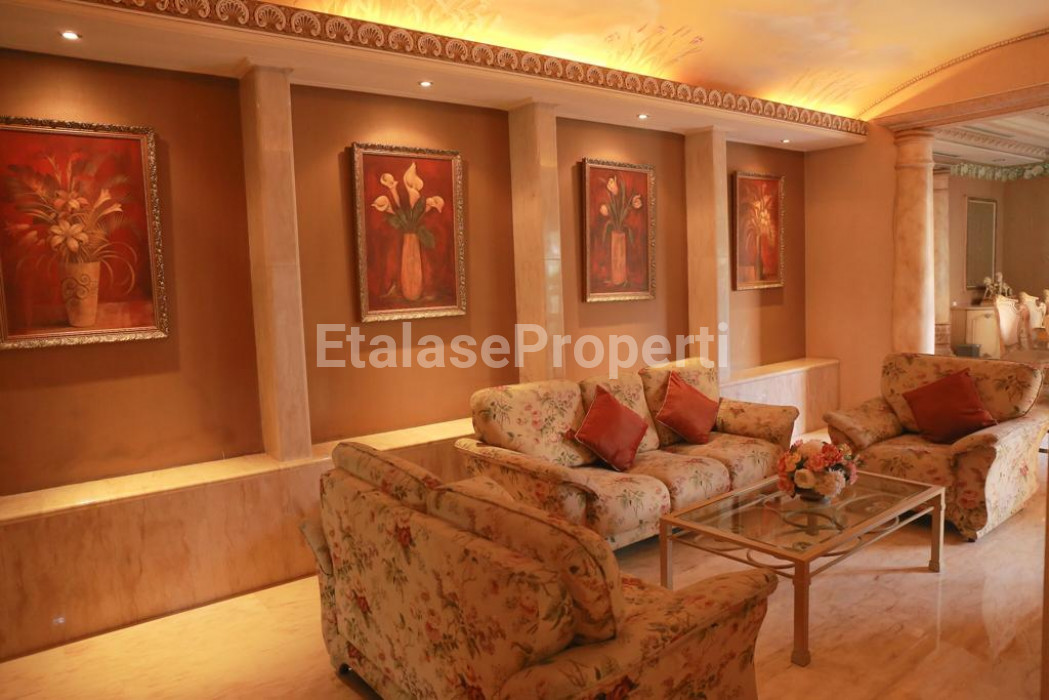 Foto properti RUMAH MEWAH SEMI EROPA CLASSIC MODERN VILLA BUKIT REGENCY 1