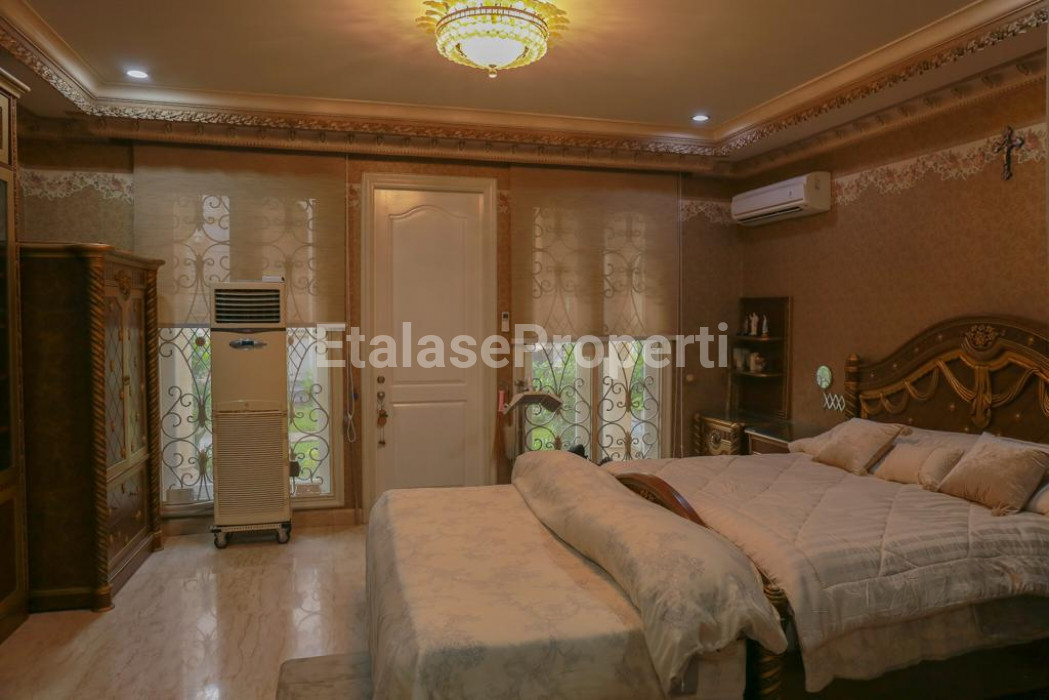 Foto properti RUMAH MEWAH SEMI EROPA CLASSIC MODERN VILLA BUKIT REGENCY 3