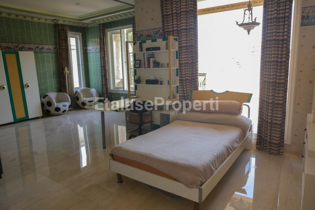 Foto properti RUMAH MEWAH SEMI EROPA CLASSIC MODERN VILLA BUKIT REGENCY 8