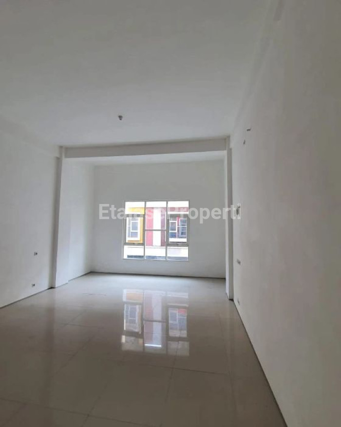 Foto properti BU - Dijual Ruko 3 Lantai Di City 9 3