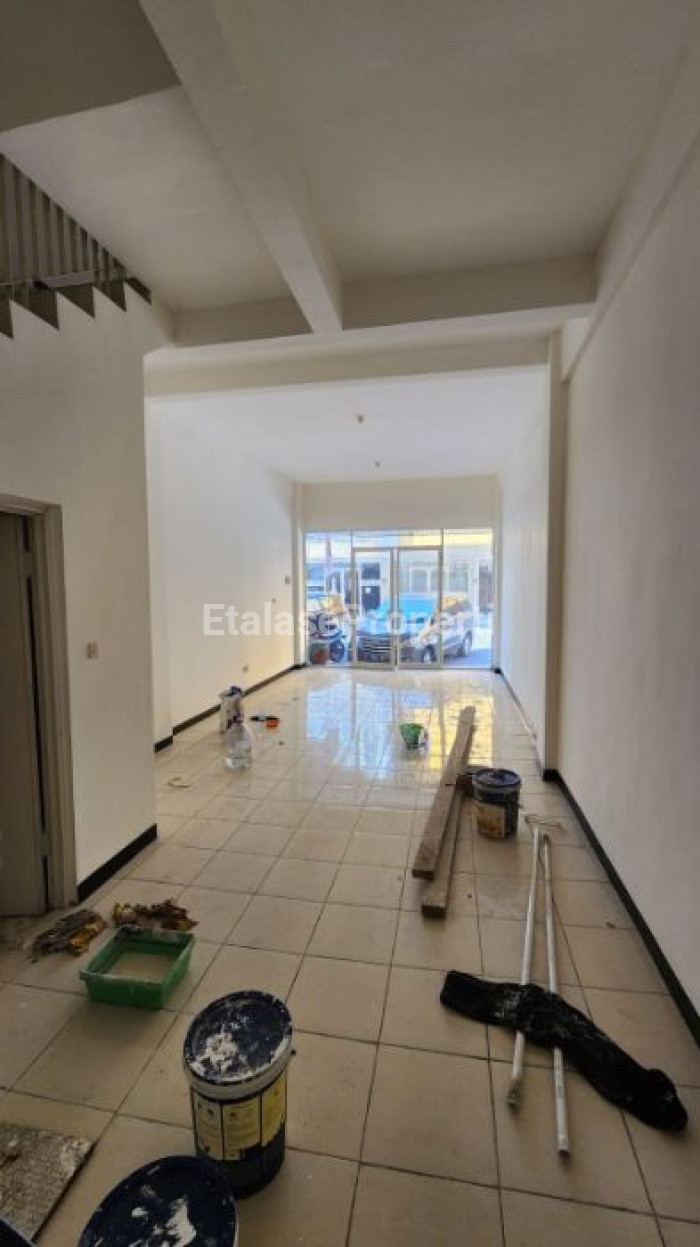 Foto properti *Disewakan Ruko Este Square MERR* 2