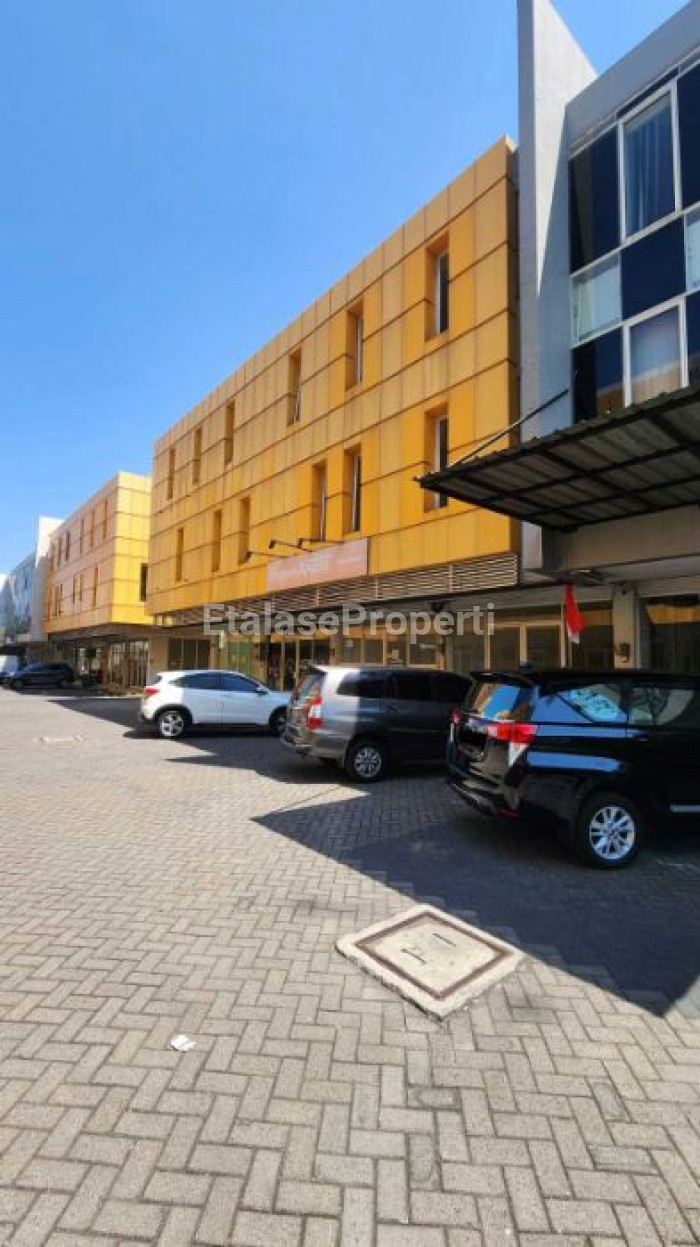 Foto properti *Disewakan Ruko Este Square MERR* 8