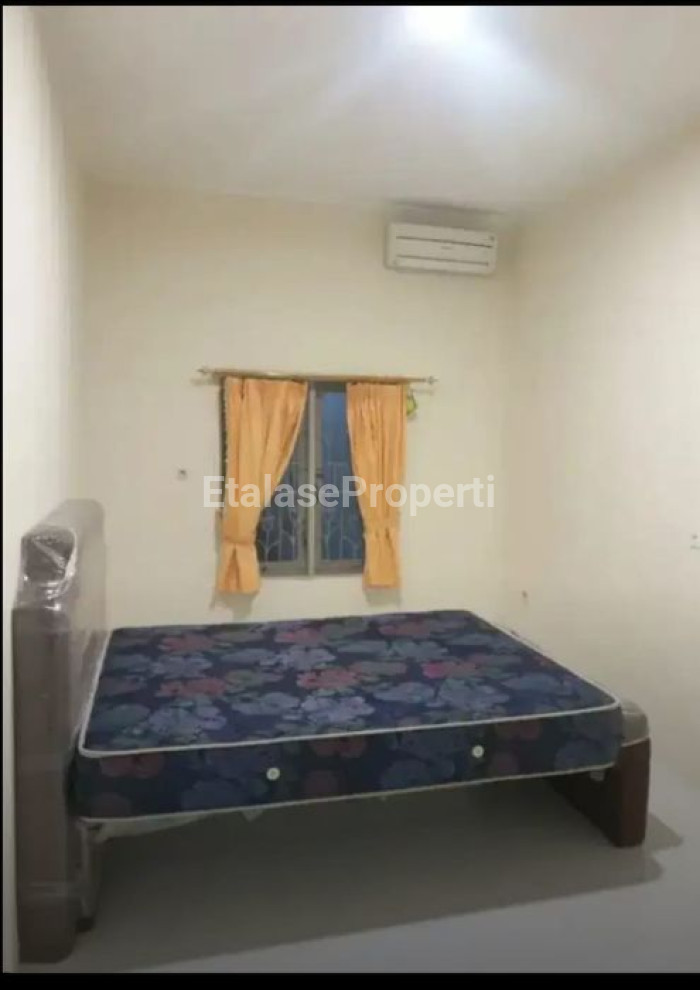 Foto properti Rumah Tengah Kota Daerah Bratang 6